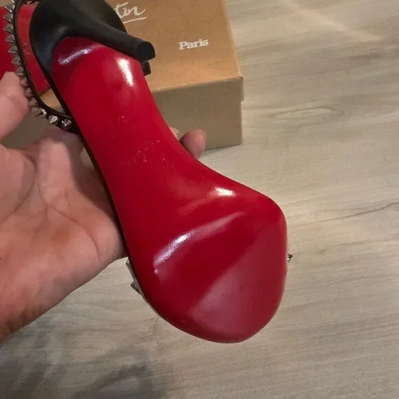 Christian Louboutin Rosalie Spikes 100 - Picture 4 of 6